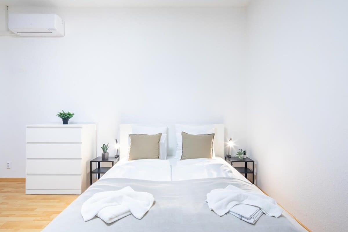 Very Central Convenient Flat Budapest Esterno foto