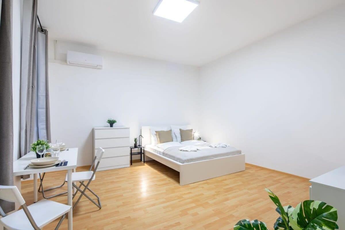 Very Central Convenient Flat Budapest Esterno foto