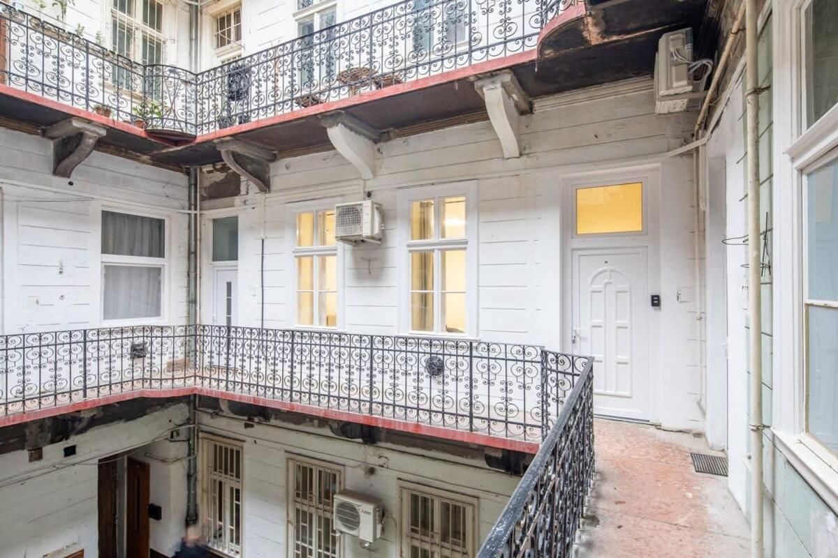 Very Central Convenient Flat Budapest Esterno foto