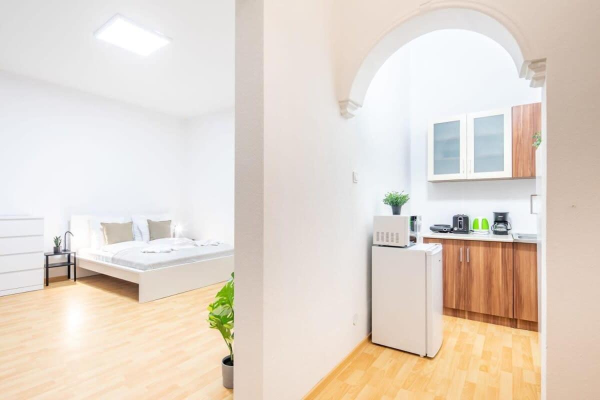 Very Central Convenient Flat Budapest Esterno foto